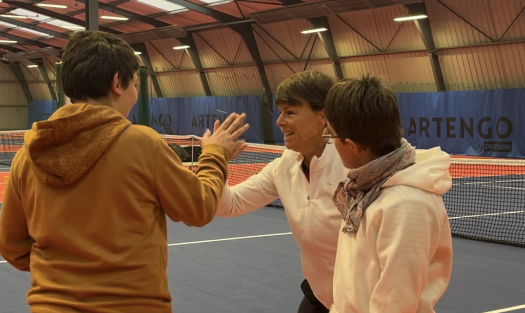 Le tennis inclusif lors de la semaine découvre ton sport, le sport pour tous